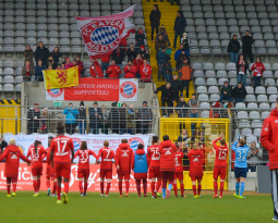Miedema schießt FCB-Frauen zum Auswärtssieg