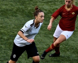 Rosa Iacchini è una nuova calciatrice della Jesina Calcio Femminile